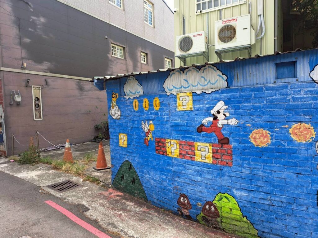 柳川聖誕節 順遊景點，位於林森路上的動漫彩繪巷