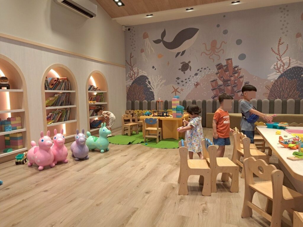 布袋港旅客服務中心 親子候船區