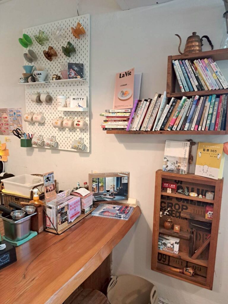 台中咖啡廳推薦，店內空間擺設與氛圍