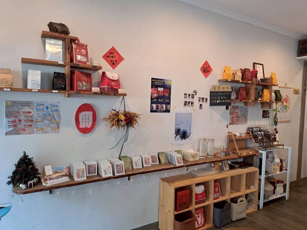 台中咖啡廳推薦，店內空間擺設與氛圍