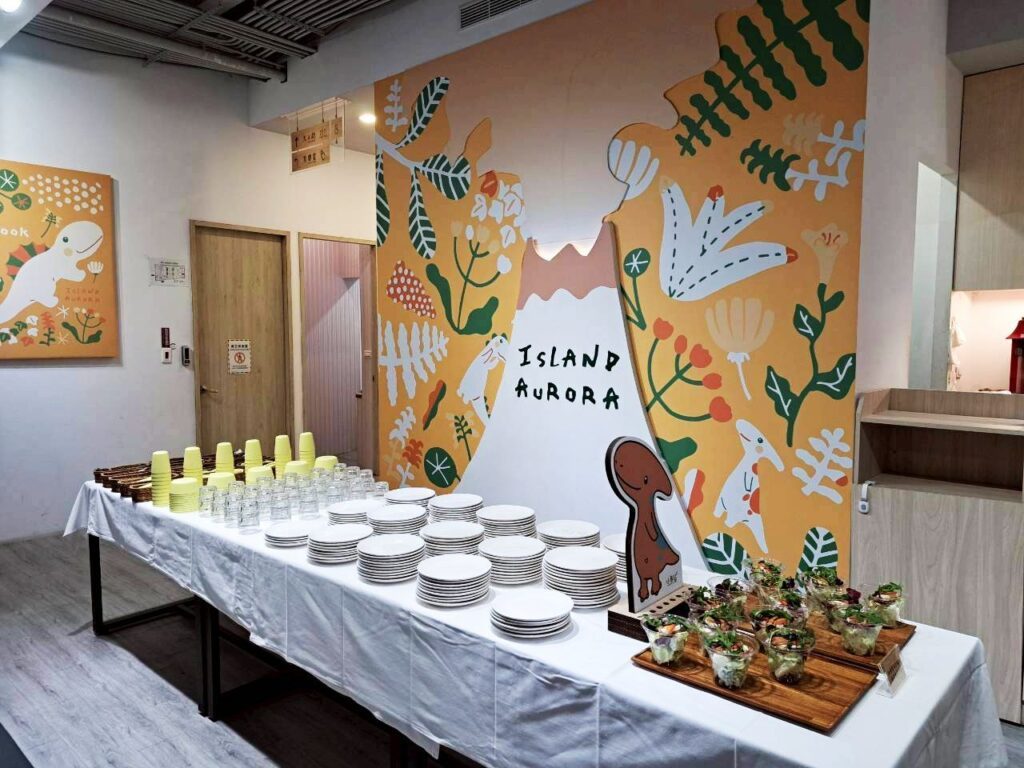  台中抓周 親子餐廳及景點推薦，小島3.5°親子餐廳 臺中冒險館有超大不限時遊戲區、台中抓周場地租借。