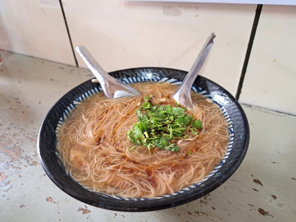 鹿港麵線糊 王罔麵線糊 蚯蚓龍山麵線糊