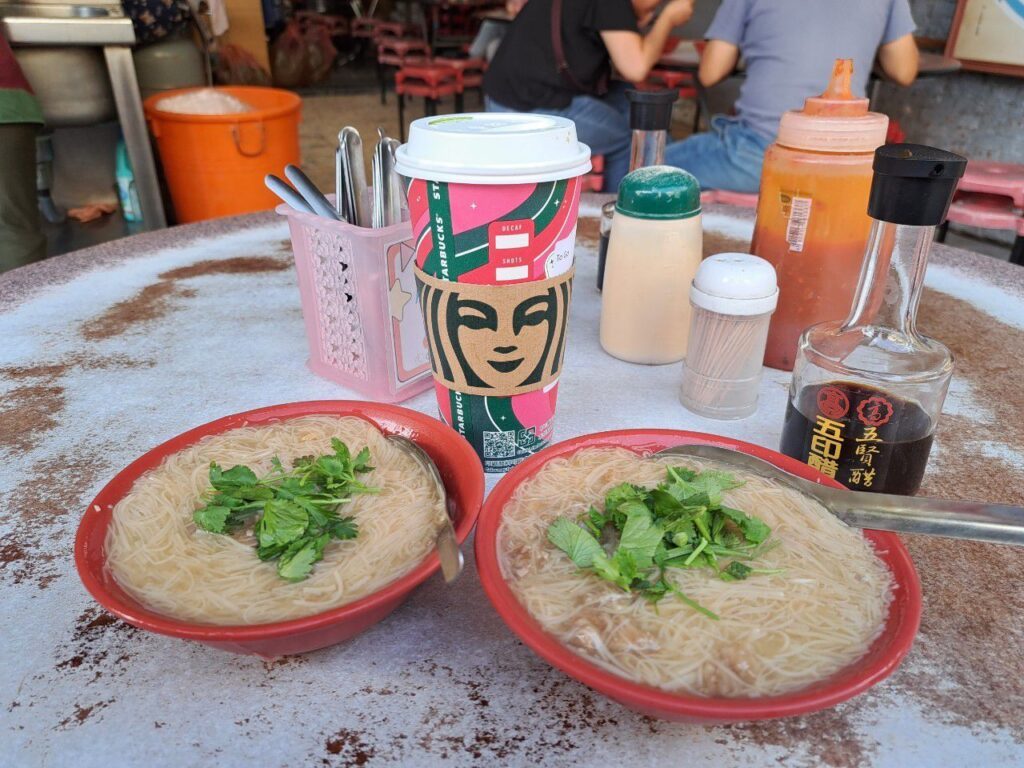 鹿港麵線糊 王罔麵線糊 蚯蚓龍山麵線糊
