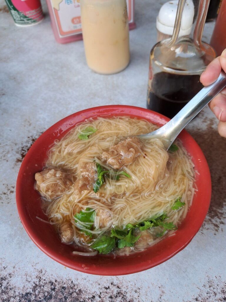 鹿港麵線糊 王罔麵線糊 蚯蚓龍山麵線糊