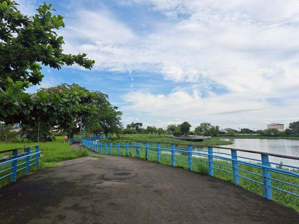 高雄美濃景點 美濃湖
