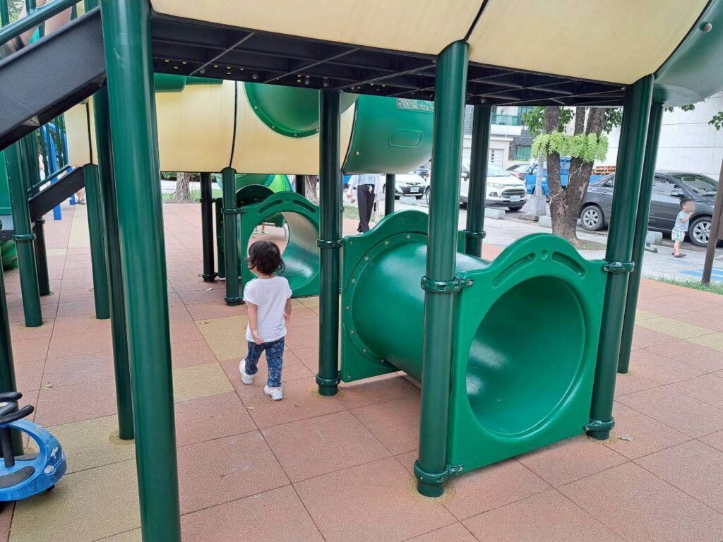 彰化親子景點｜溪湖軍機公園飛機主題遊樂設施