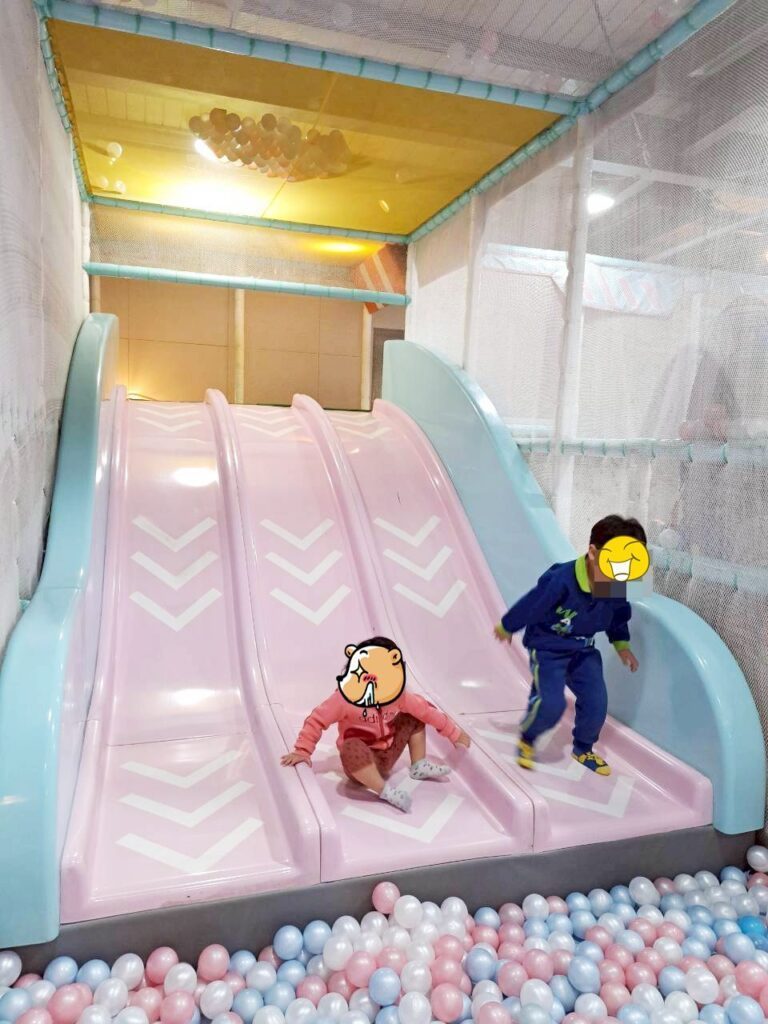 台中親子餐廳推薦，位於臺中北屯的咱們小時候。各式遊樂設施。