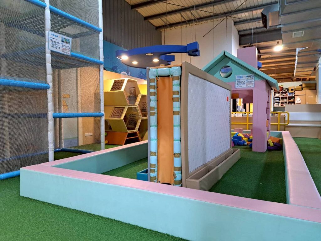 台中親子餐廳推薦，位於臺中北屯的咱們小時候。各式遊樂設施。