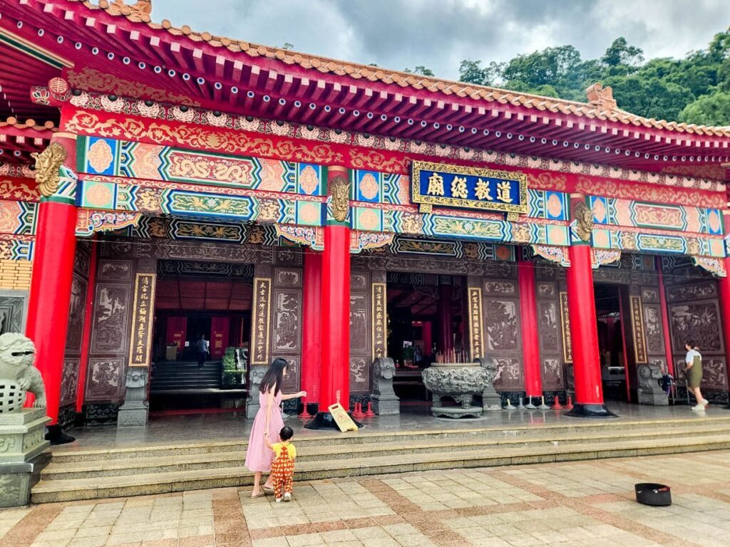 道教總廟三清宮 宜蘭冬山景點 梅花湖