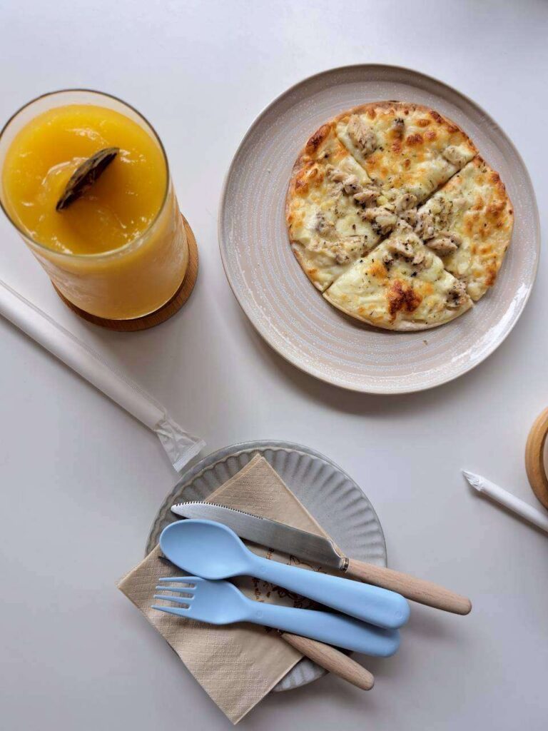 柴想喝咖啡 店用餐記錄，好吃的小披薩