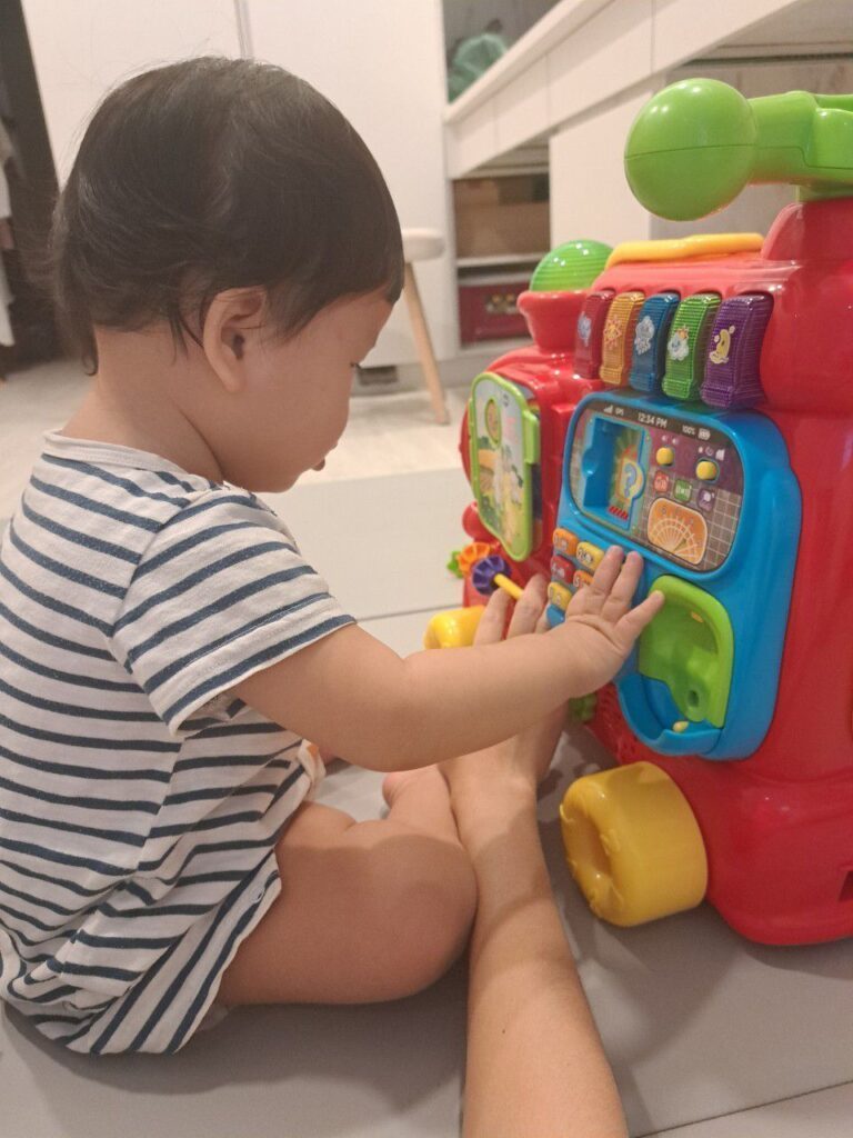 Vtech 歡樂積木學習車