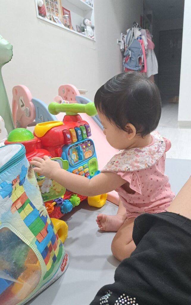 Vtech 歡樂積木學習車