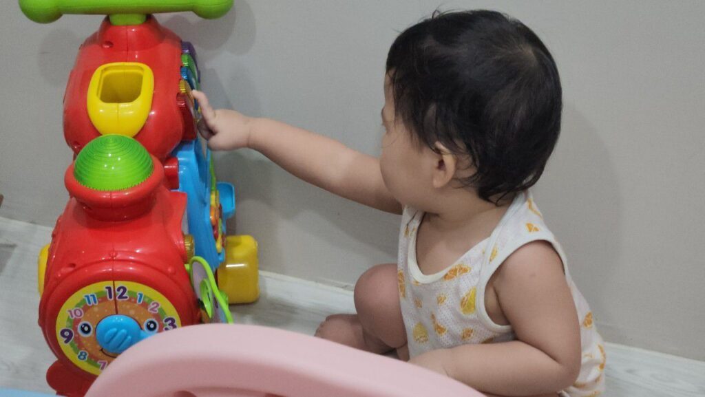 Vtech 歡樂積木學習車