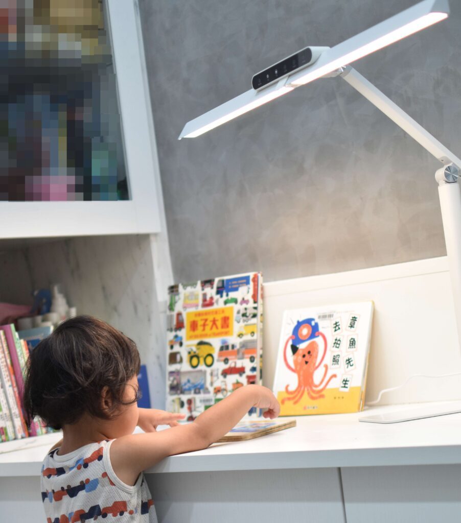 護眼檯燈推薦 舞光 Eye Health 全光譜護眼檯燈 