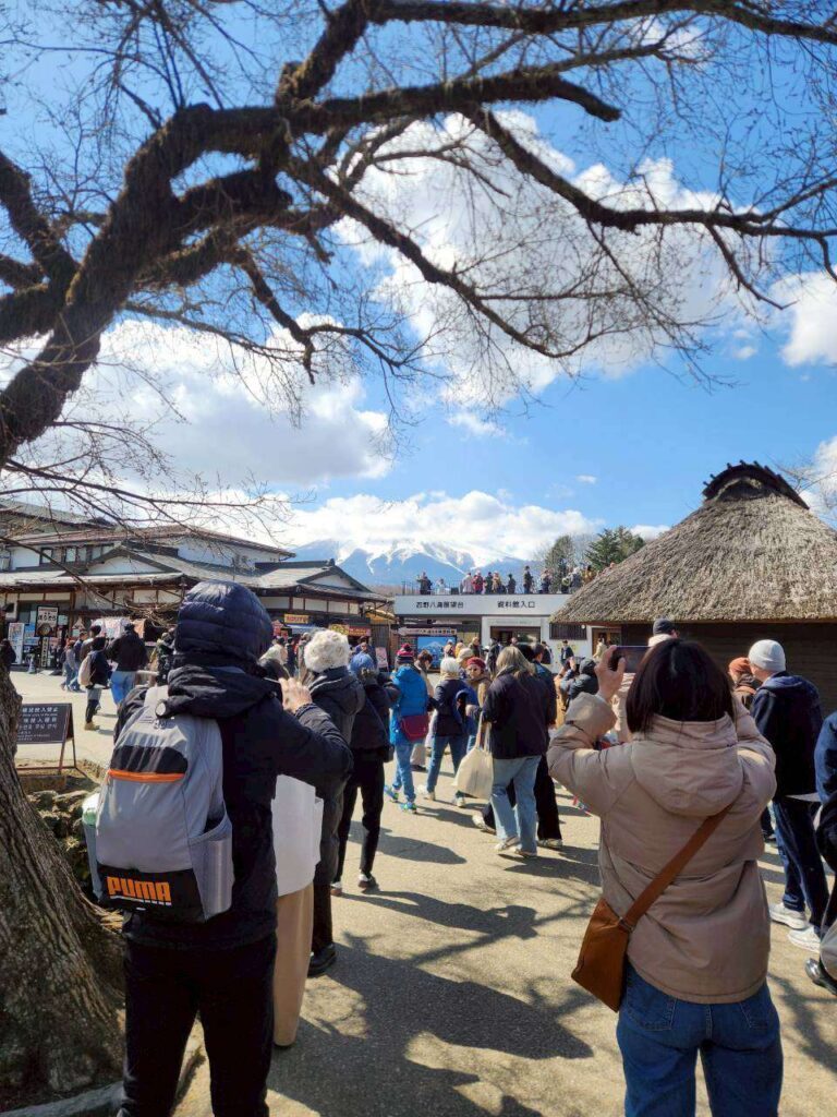  KKDAY 富士山一日遊 心得，東京出發KKDAY富士山一日遊親子行程，帶3歲小孩輕鬆玩河口湖與忍野八海