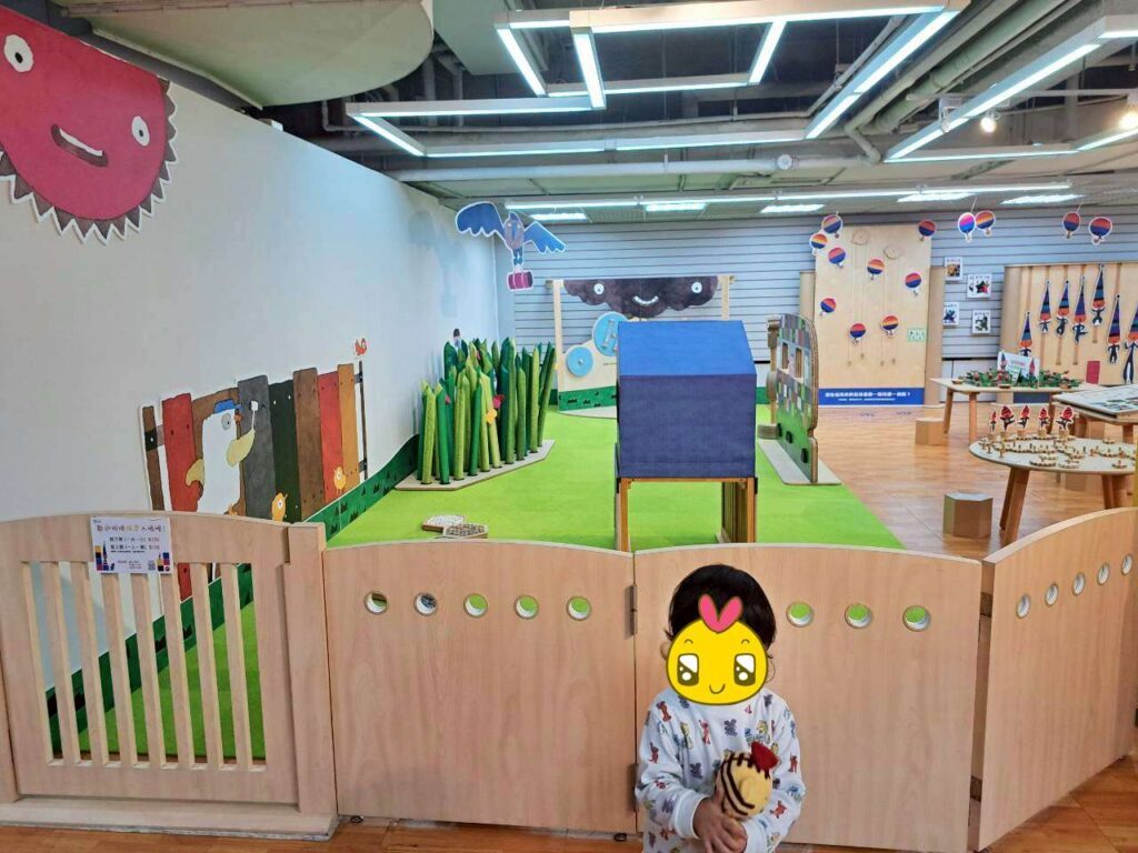  台中親子景點推薦 ，信誼小太陽親子書房台中門市遊戲區超好玩！
