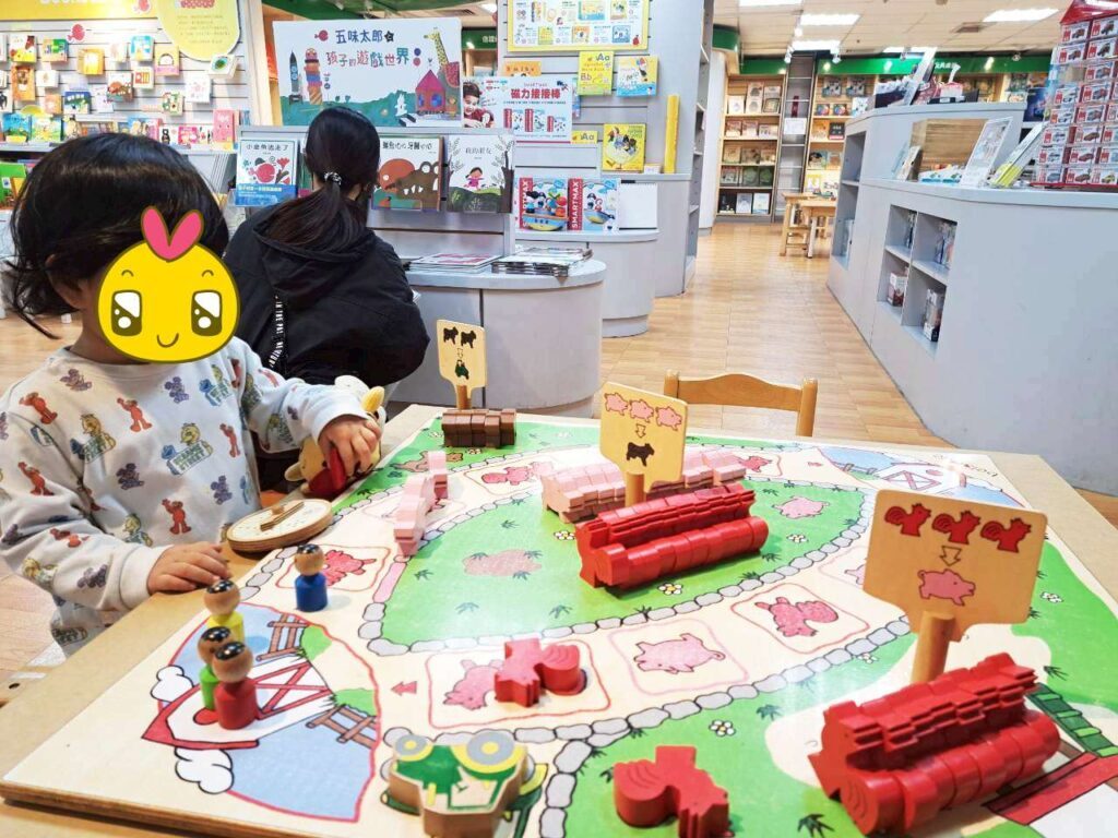  台中親子景點推薦 ｜信誼小太陽親子書房書店環境