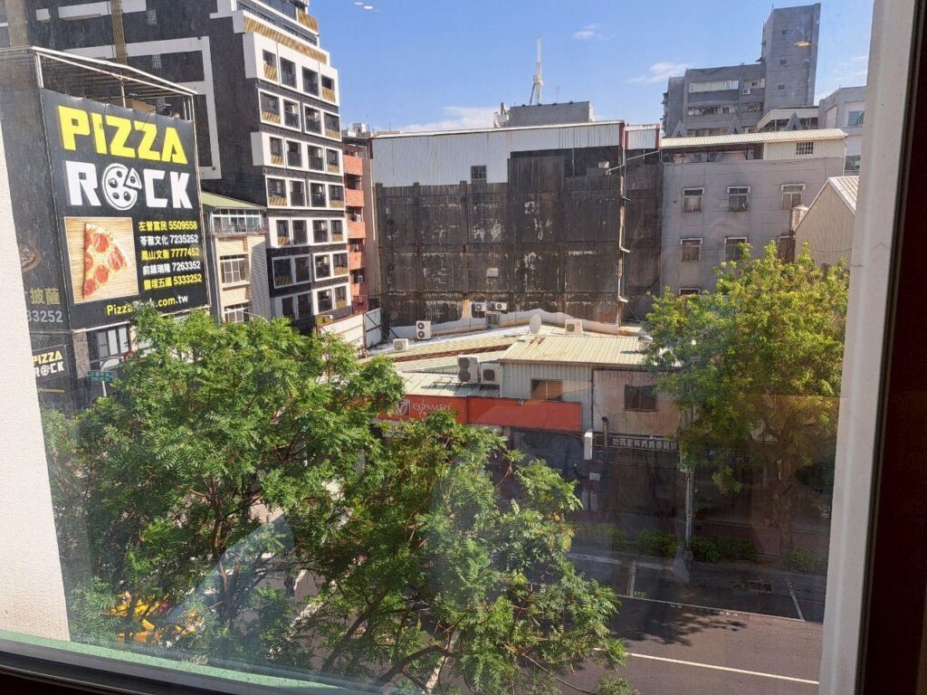 秝芯旅店駁二館