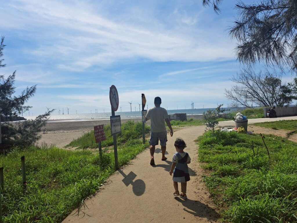 龍鳳漁港彩虹橋 風跡沙灘 龍鳳沙灘