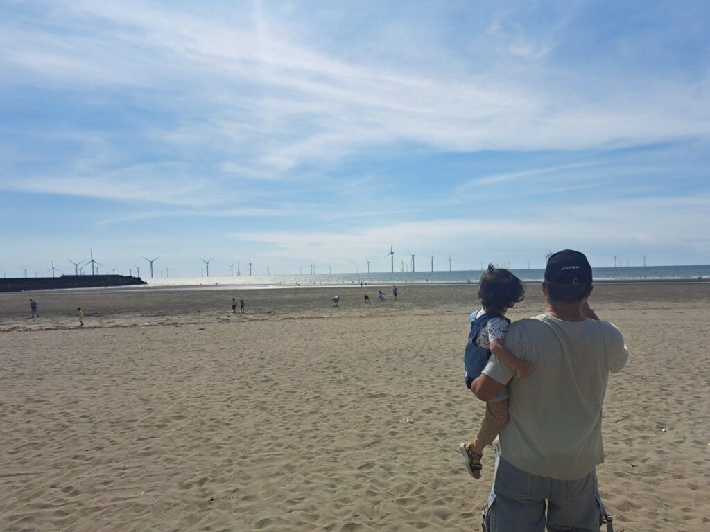 龍鳳漁港彩虹橋 風跡沙灘 龍鳳沙灘