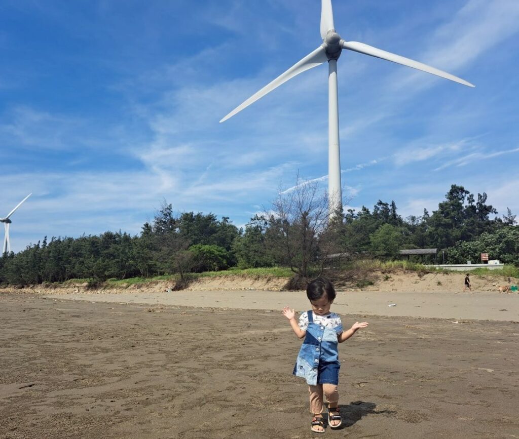龍鳳漁港彩虹橋 風跡沙灘 龍鳳沙灘