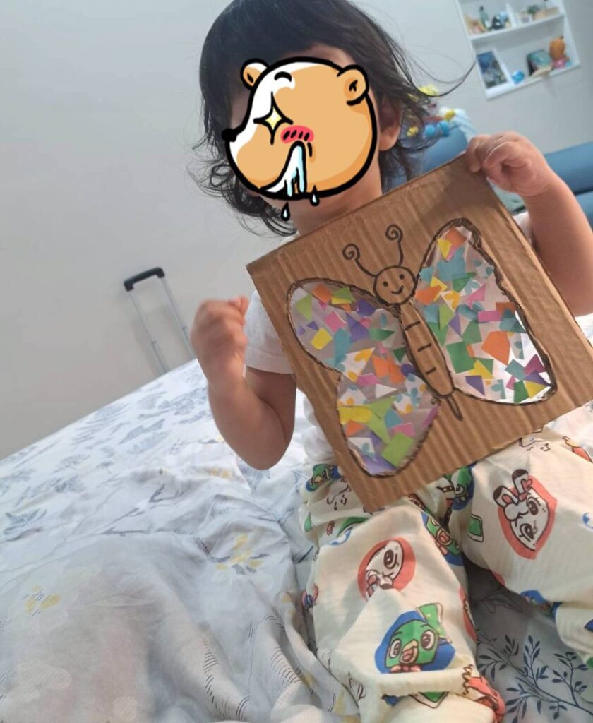  親子DIY手作 完成的魚與蝴蝶剪影藝術作品好亮眼！簡單材料也能變成獨一無二的親子手作美勞作品。